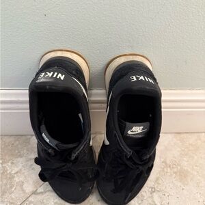 Nike Black and White Sneakers Classic Casual Design